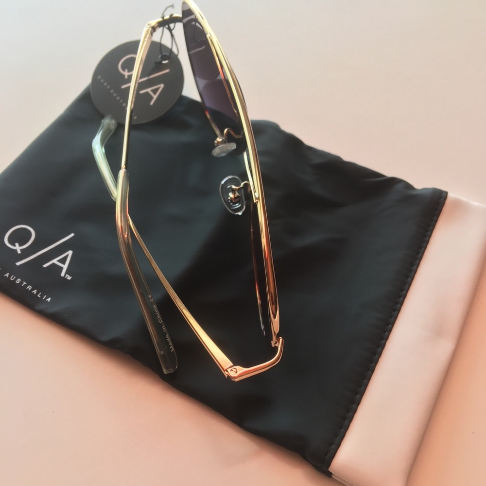 ❌❌SOLS❌❌Quay Australia Running Riot Pink - Picture 4 of 5